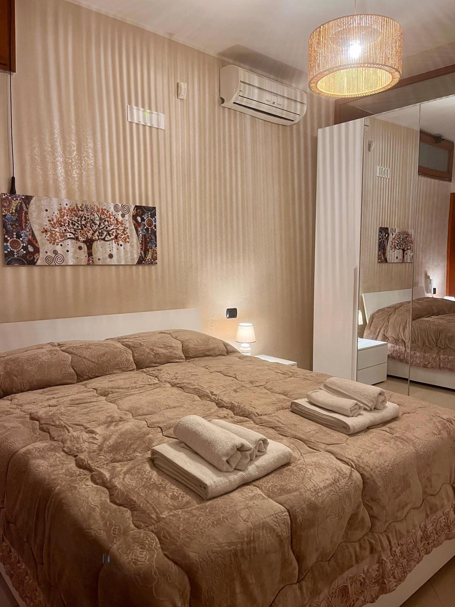 Il Villino B&B - Napoli/Pompei/Sorrento/Costiera Brusciano Экстерьер фото